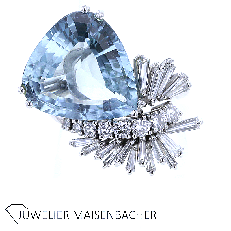 Handgefertigter Ring mit Aquamarin, Diamanten und Brillanten Gold