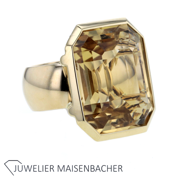 Handgefertigter massiver Ring mit großem Edelstein Citrin Gold