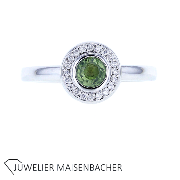 Zeitloser Ring mit Peridot und Brillanten in Gold – Bild 5
