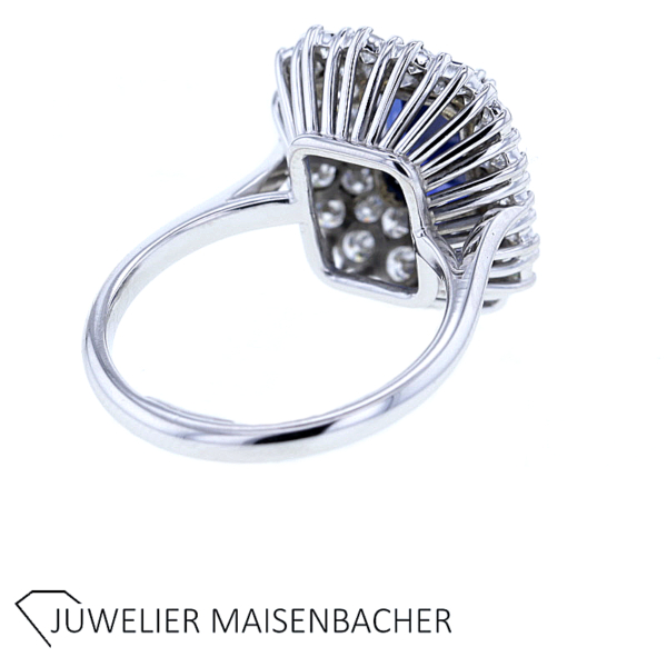 Zeitloser Entourage Ring mit Brillant und Saphir Gold – Bild 4