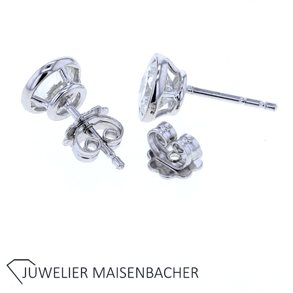 Zauberhafte Solitaire Ohrstecker mit Brillant insgesamt 2 ct. Gold – Bild 3