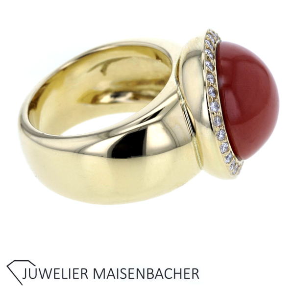 Massiver Ring mit Koralle und Brillanten – Bild 2