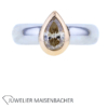 Massiver Solitaire Ring mit Tropfen Diamant Platin und Gold