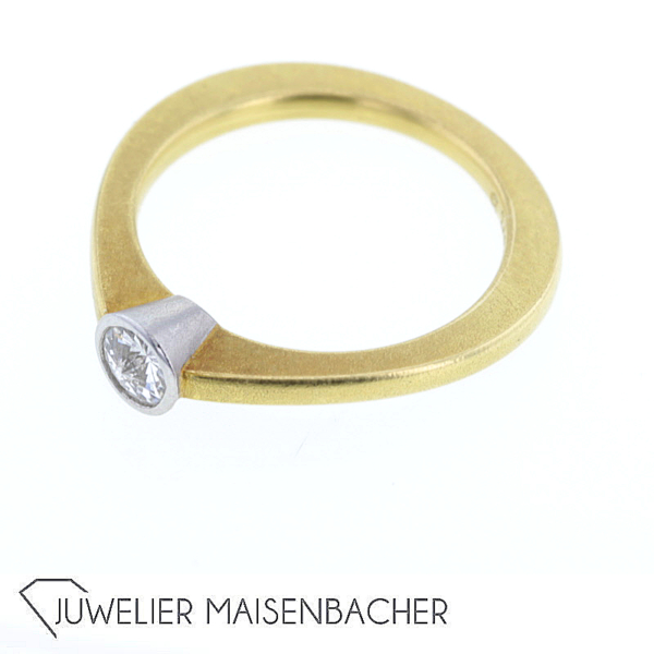 Solitaire Ring mit Diamant im Fantasieschliff – Bild 4