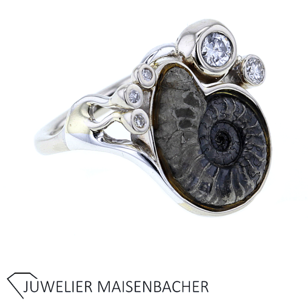 UNIKAT Ring mit Ammonit und Brillanten Gold – Bild 3