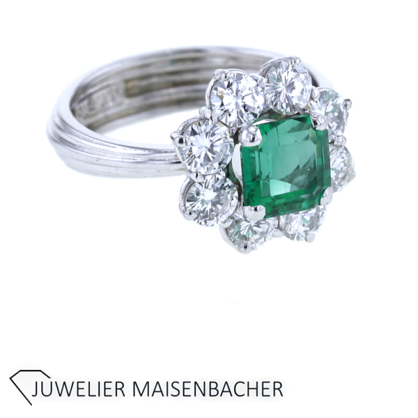 Entourage Blumen Ring mit Smaragd & Brillanten Gold