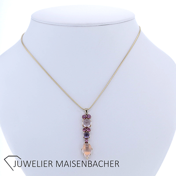 Anhänger mit Mondsteinen an Schlangenkette Gold
