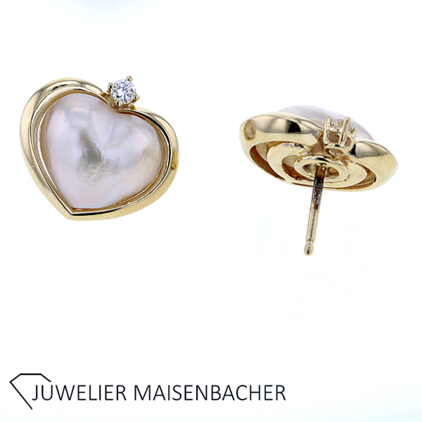 Ohrstecker mit Mabé-Zuchtperle in Herzdesign und Brillant Gold
