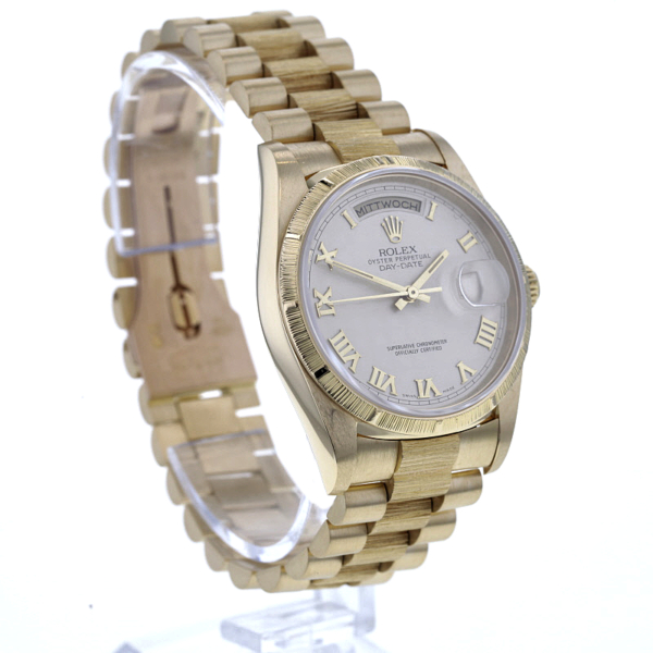 Rolex Day-Date Borke, Ref. 18248, Gelbgold 750/-, Pyramid-Blatt – Bild 4